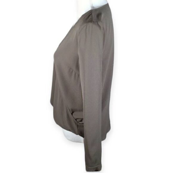 FOREVER 21 ARMY GREEN CRISSCROSS BLOUSE SZ.S EUC.  GORGEOUS BLOUSE IN EXCELLENT - Picture 2 of 5